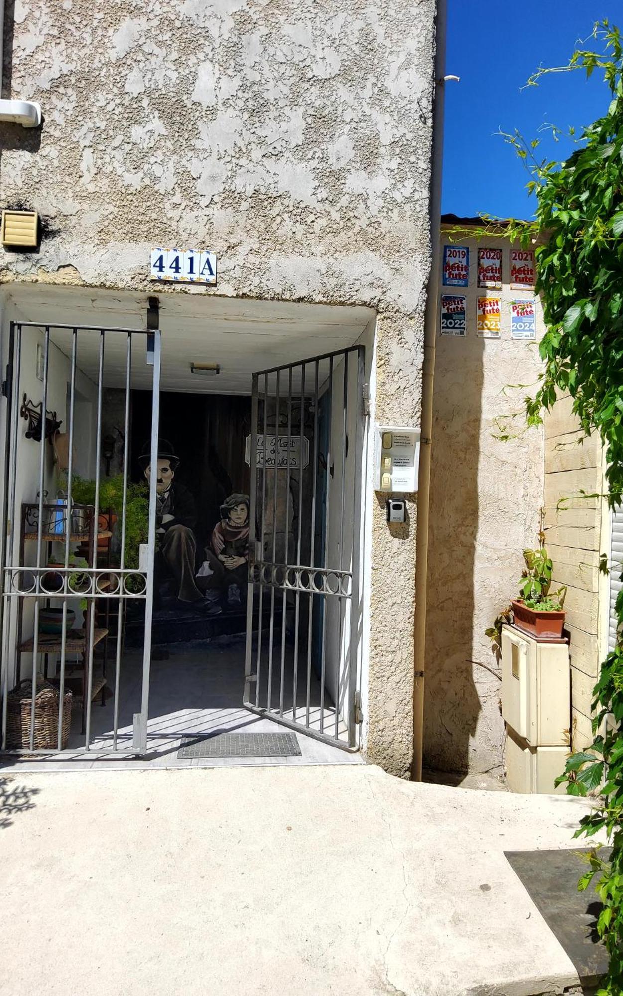 Hotel Le Mazet Des Beaujots Monteux Exterior foto